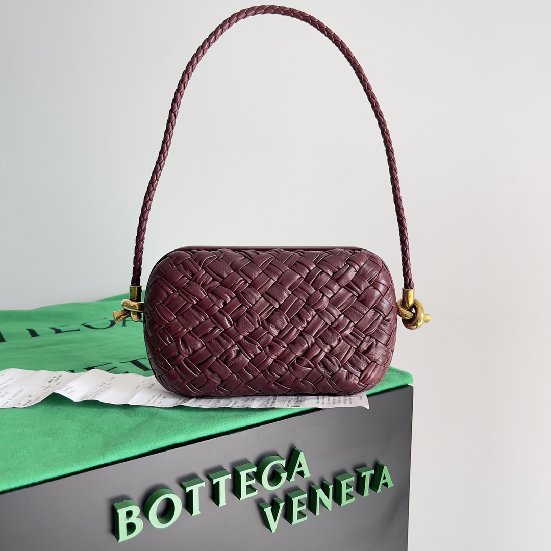 b0tte*a Ven*ta knot pouch-20.5*6*12.5cm