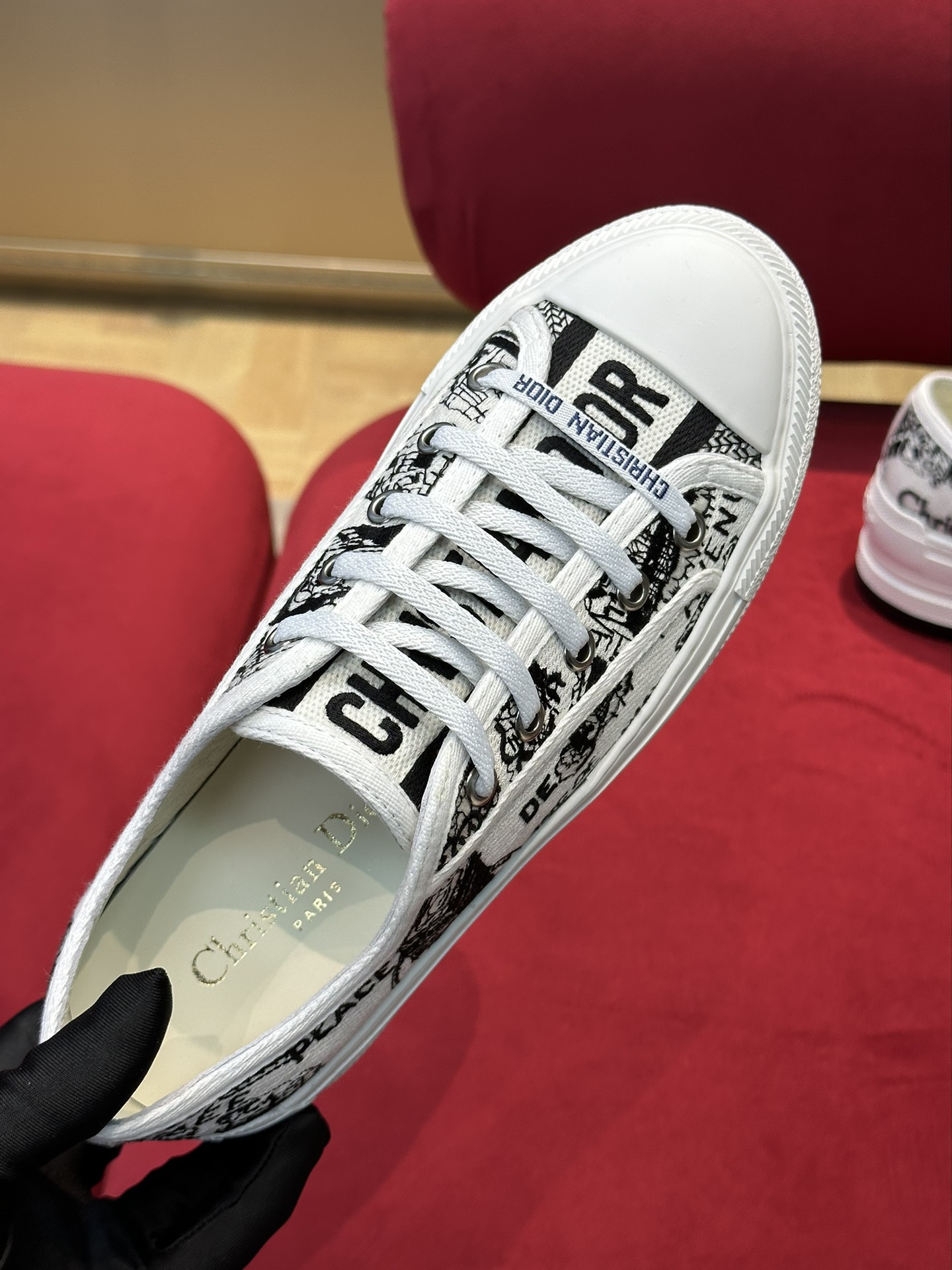 D*or sneakers