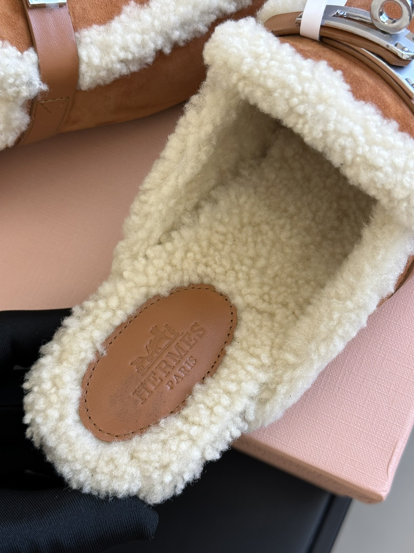 H**mes slides