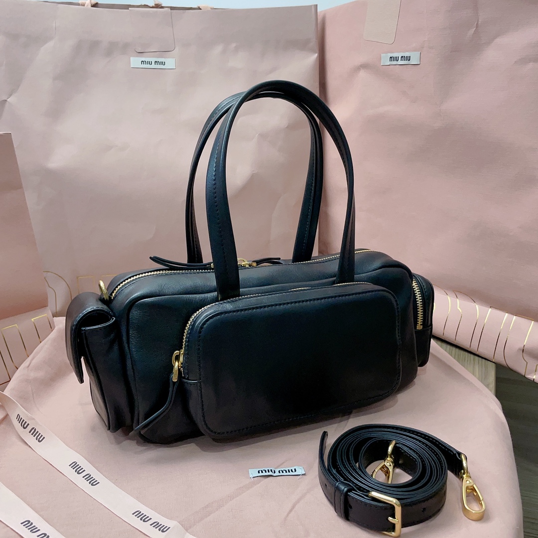 M*um*u bag-27 x12 x9cm