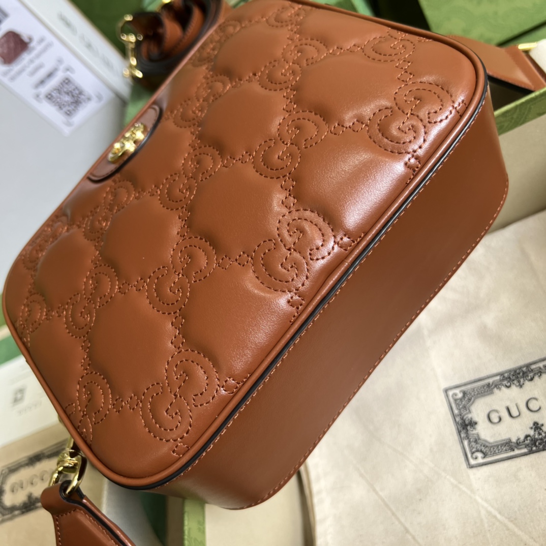 G*u*i ophidia bag-21.5x 17x 7.5cm