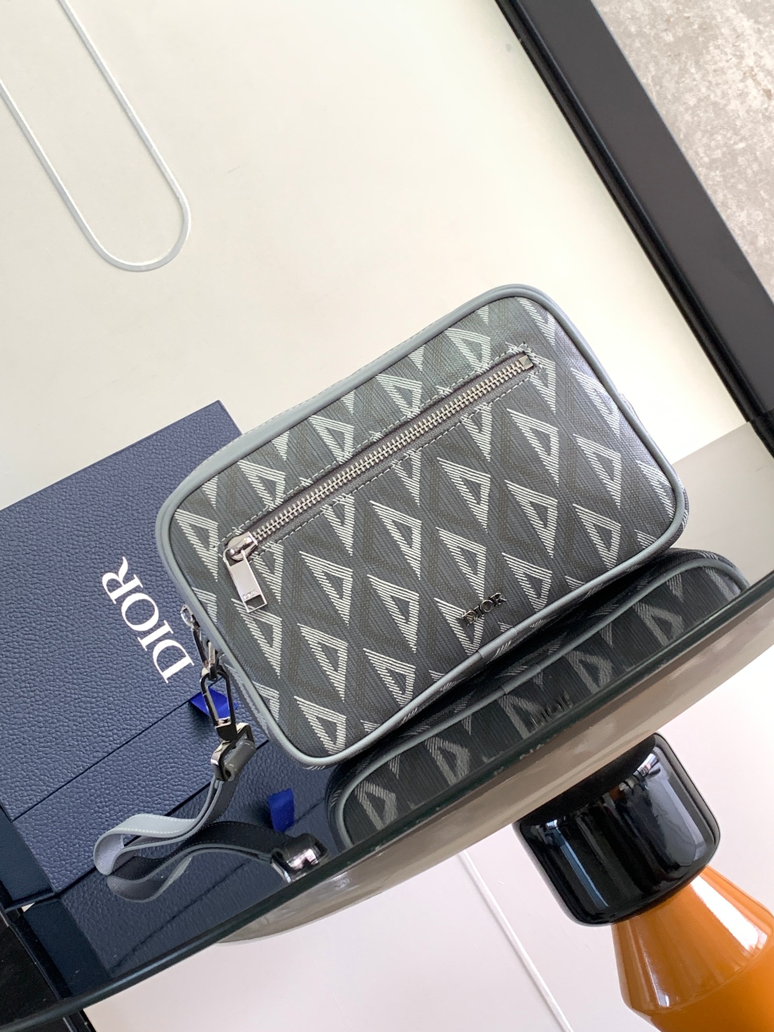 D*or pouch-24 x 15.5 x 5.5cm