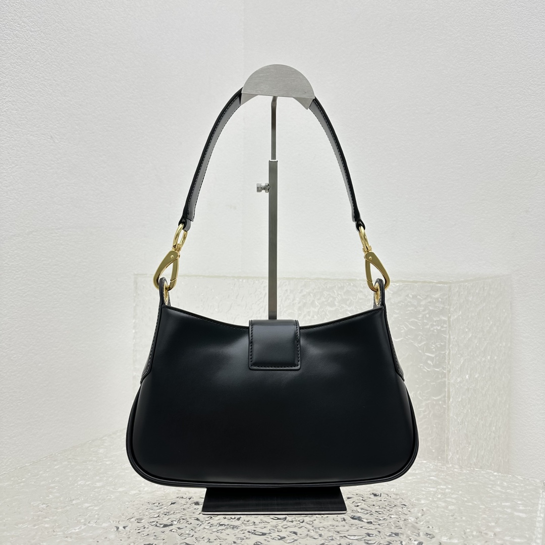 M*um*u city calf hobo bag-28*15*4cm