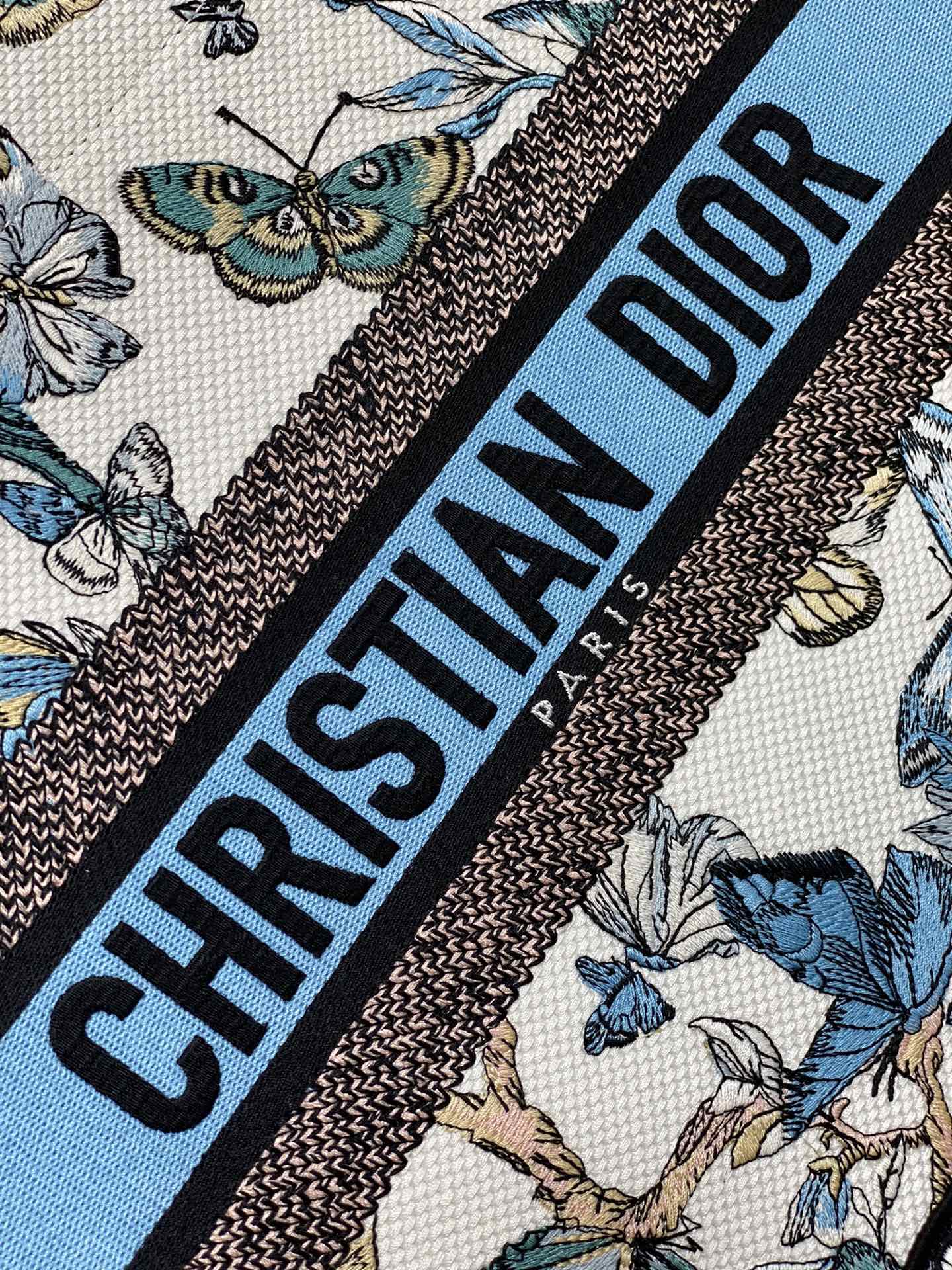 D*or small book tote-36.5cm