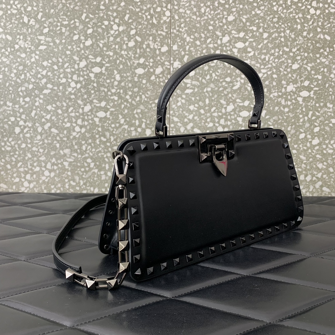 Va1e*ntin0 garavani rockstud 23 bag-28*14*8cm