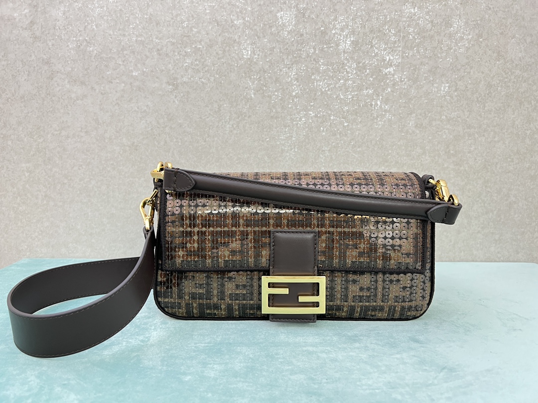 F**di baguette bag-26x14x4cm