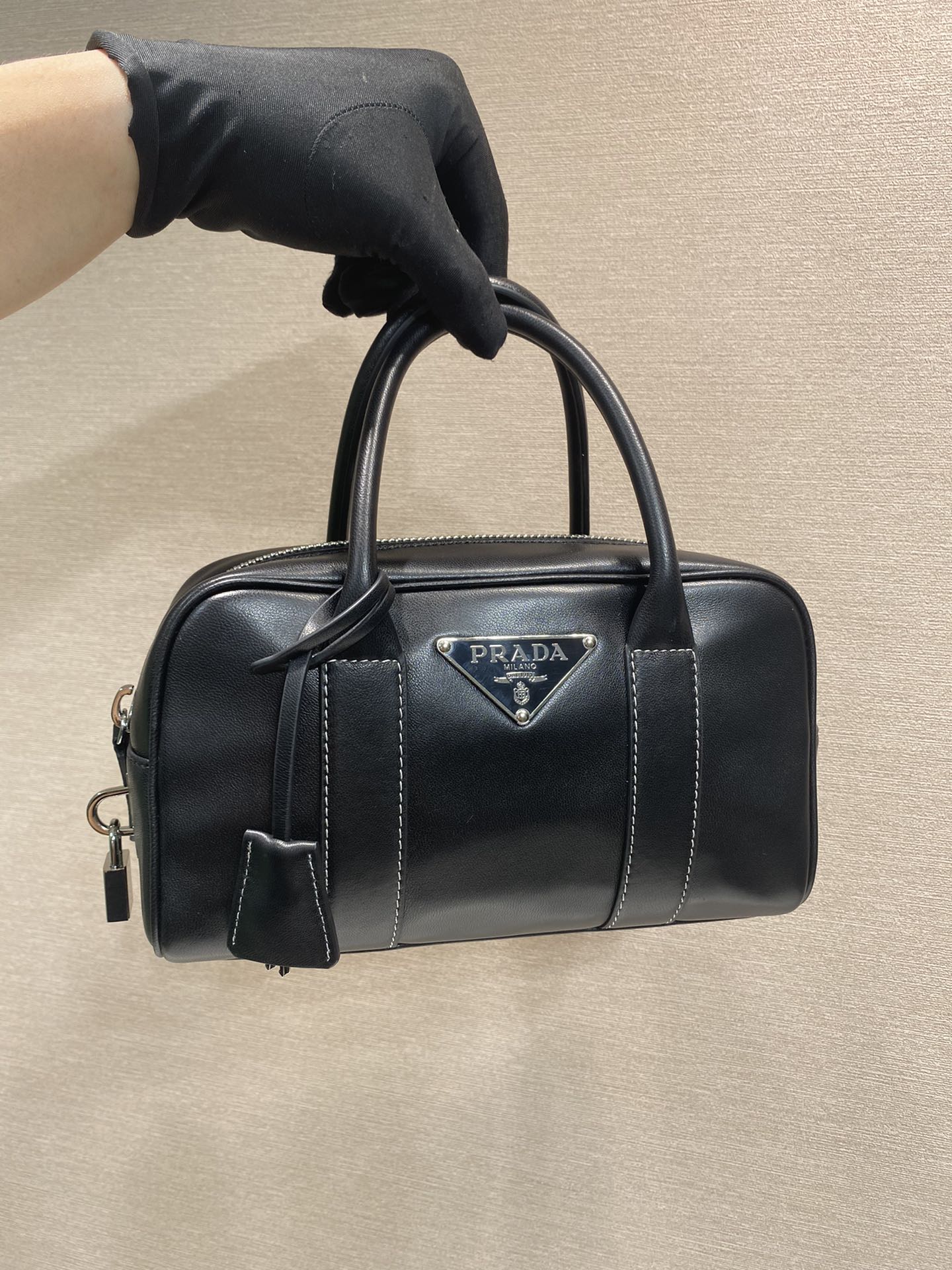 Pra*a medieval boston bag 1ba846-24*15*5cm