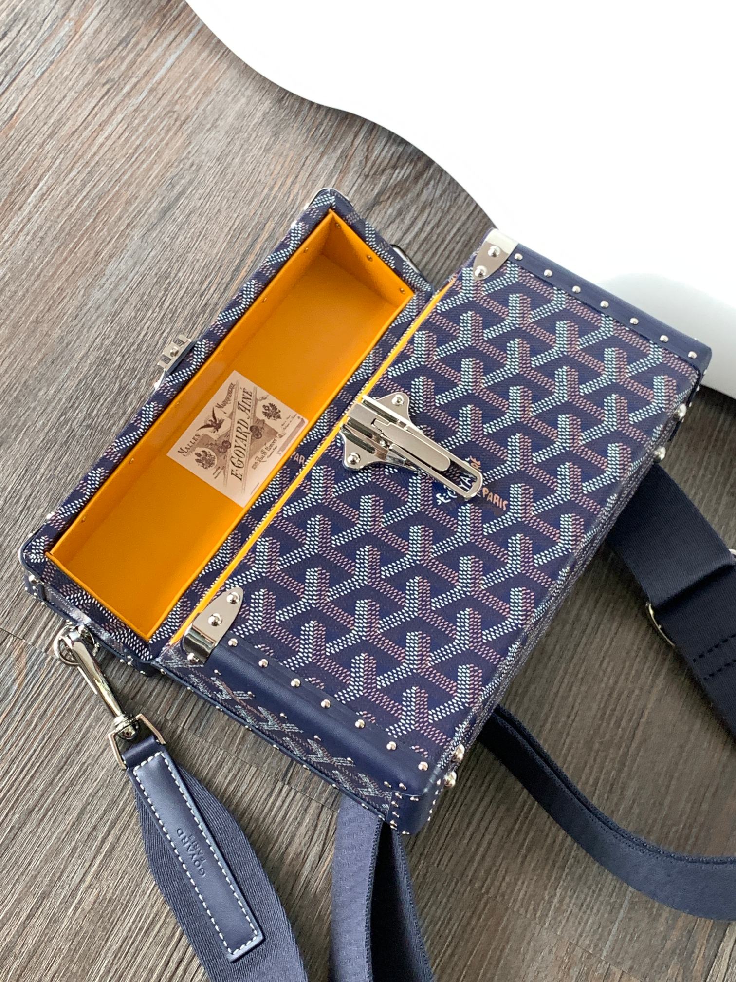 Go*ard cassette bag-21*15*6.5cm