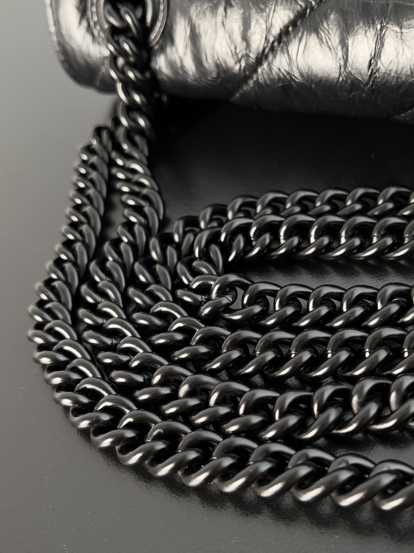 Ba*len*cia*ga crush chain bag-25.5*10*15.5cm