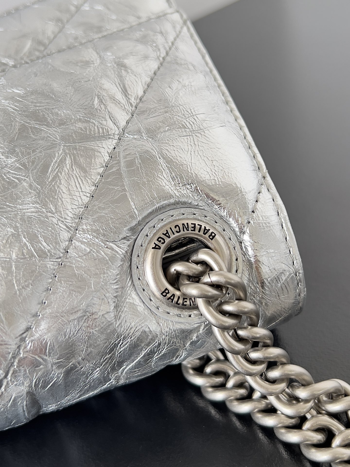 Ba*len*cia*ga crush chain bag-25.5*10*15.5cm