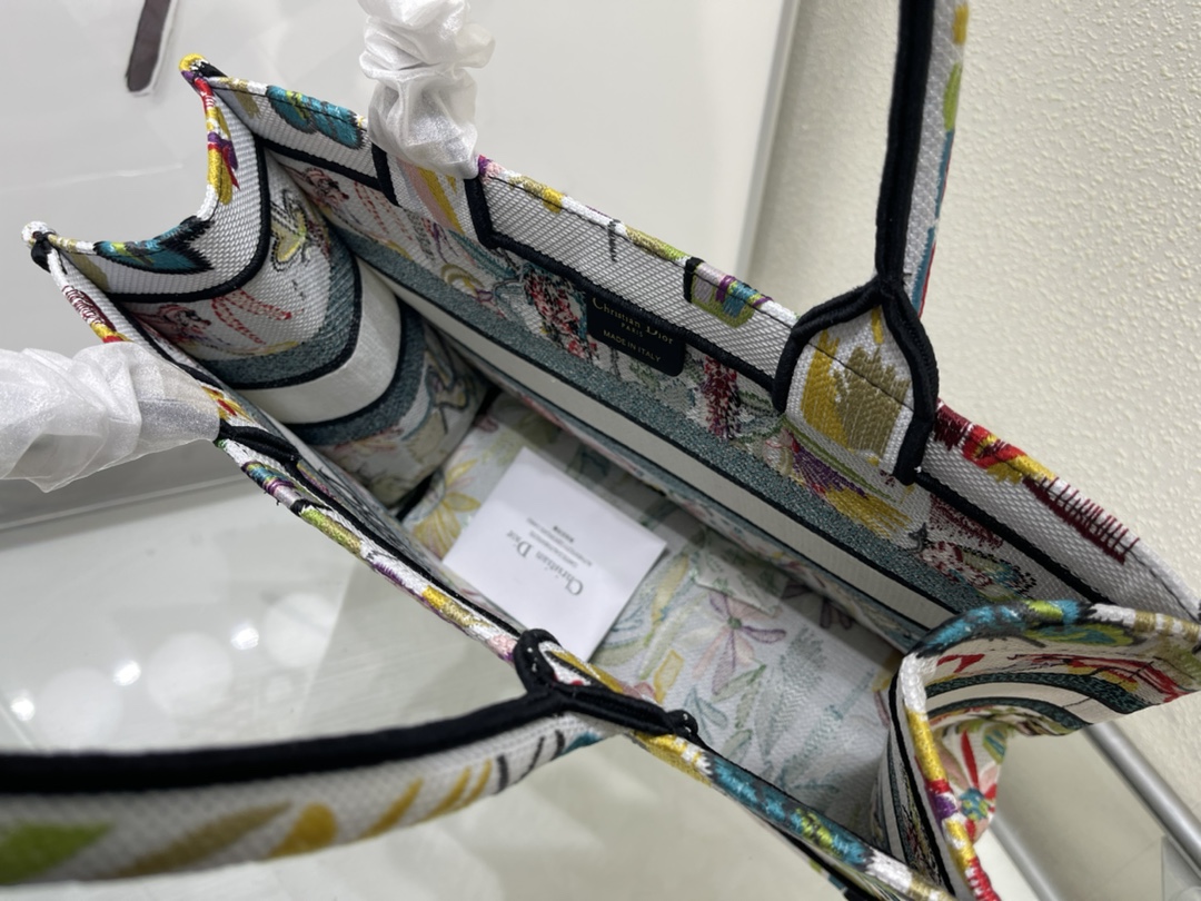 D*or small book tote-36.5cm