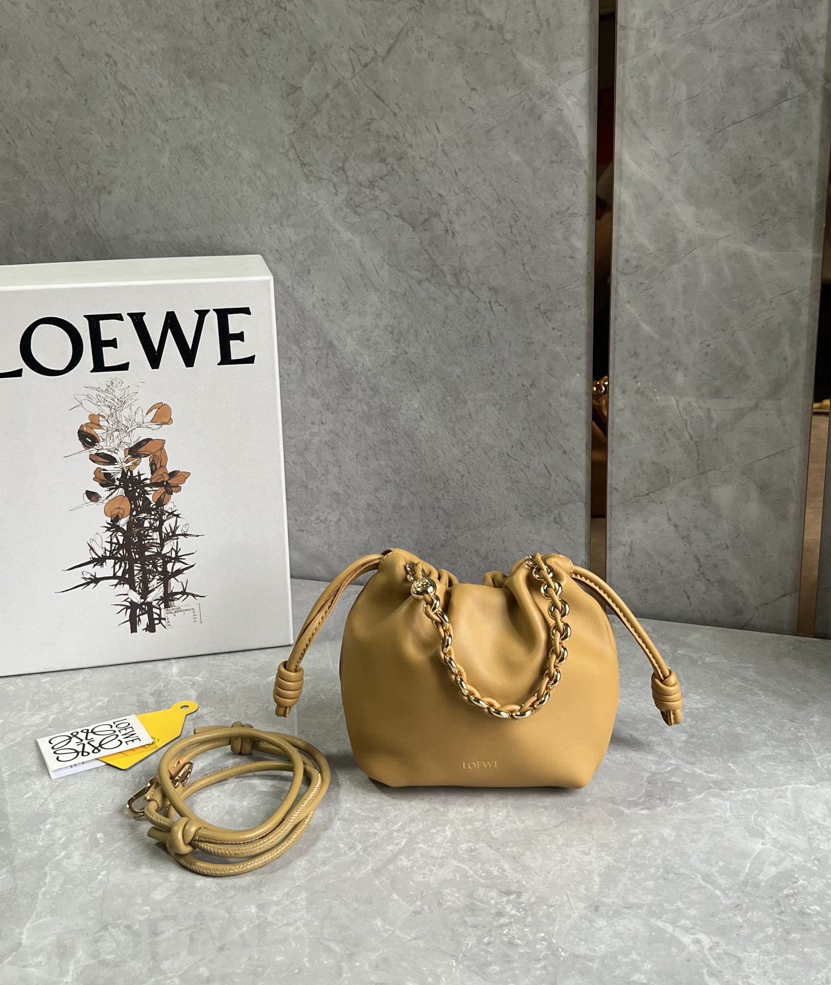 L0ew* flamenco-23*17*5.5cm