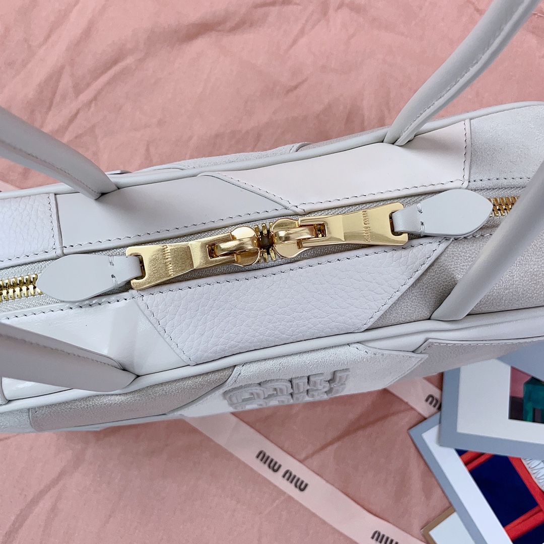 M*um*u arcadie leather collage handbag-28x12x9cm
