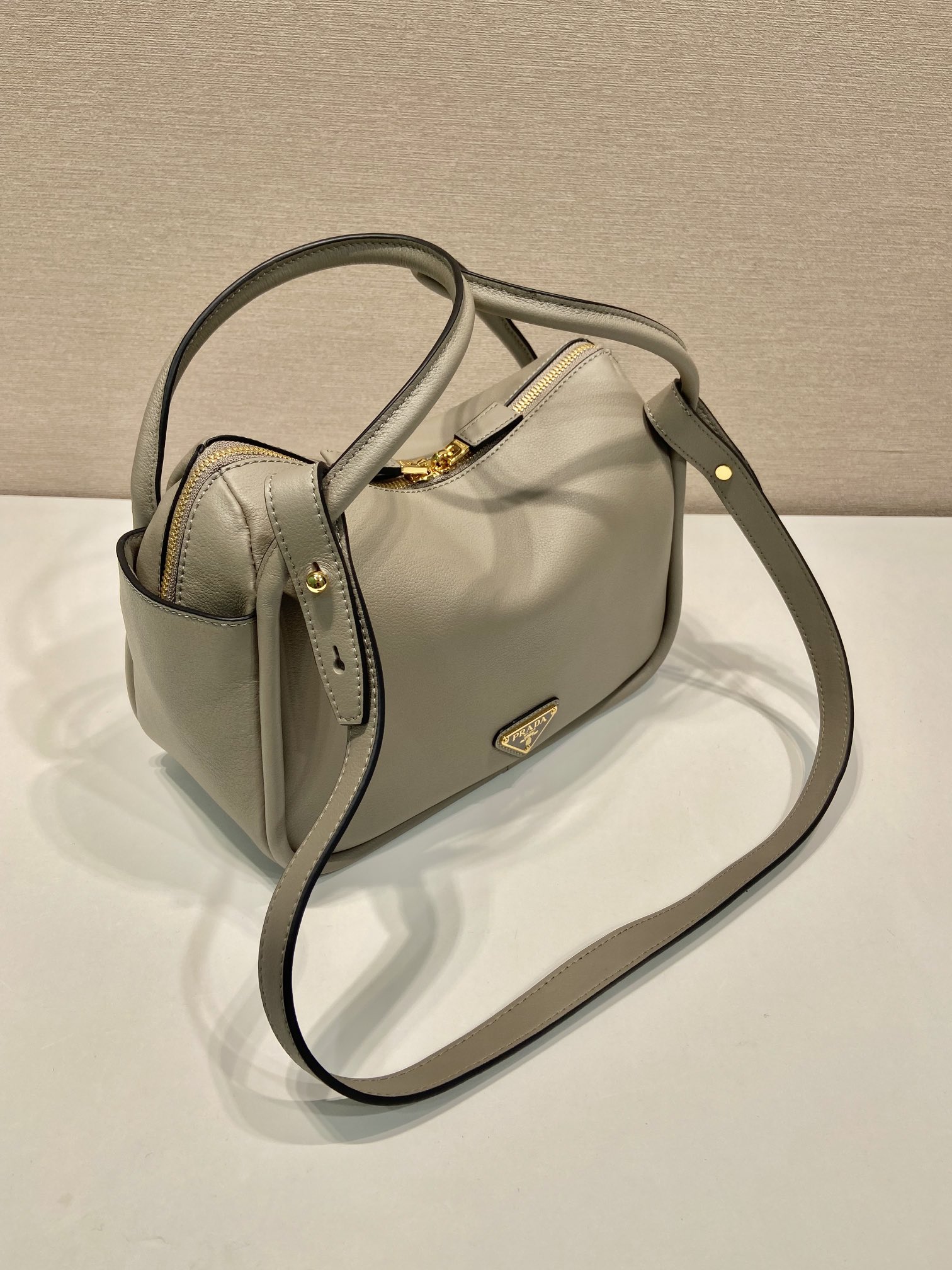 Pra*a women leather handbag -1ba451-25*18*10cm