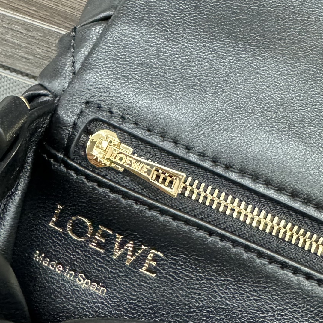 L0ew* puffer goya bag-20*6*13cm