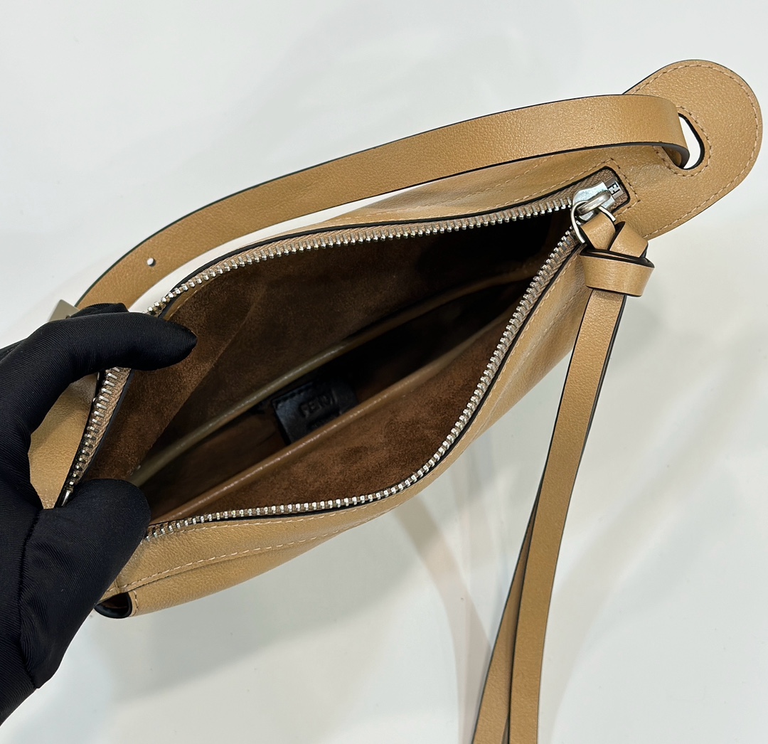 F**di simply bag