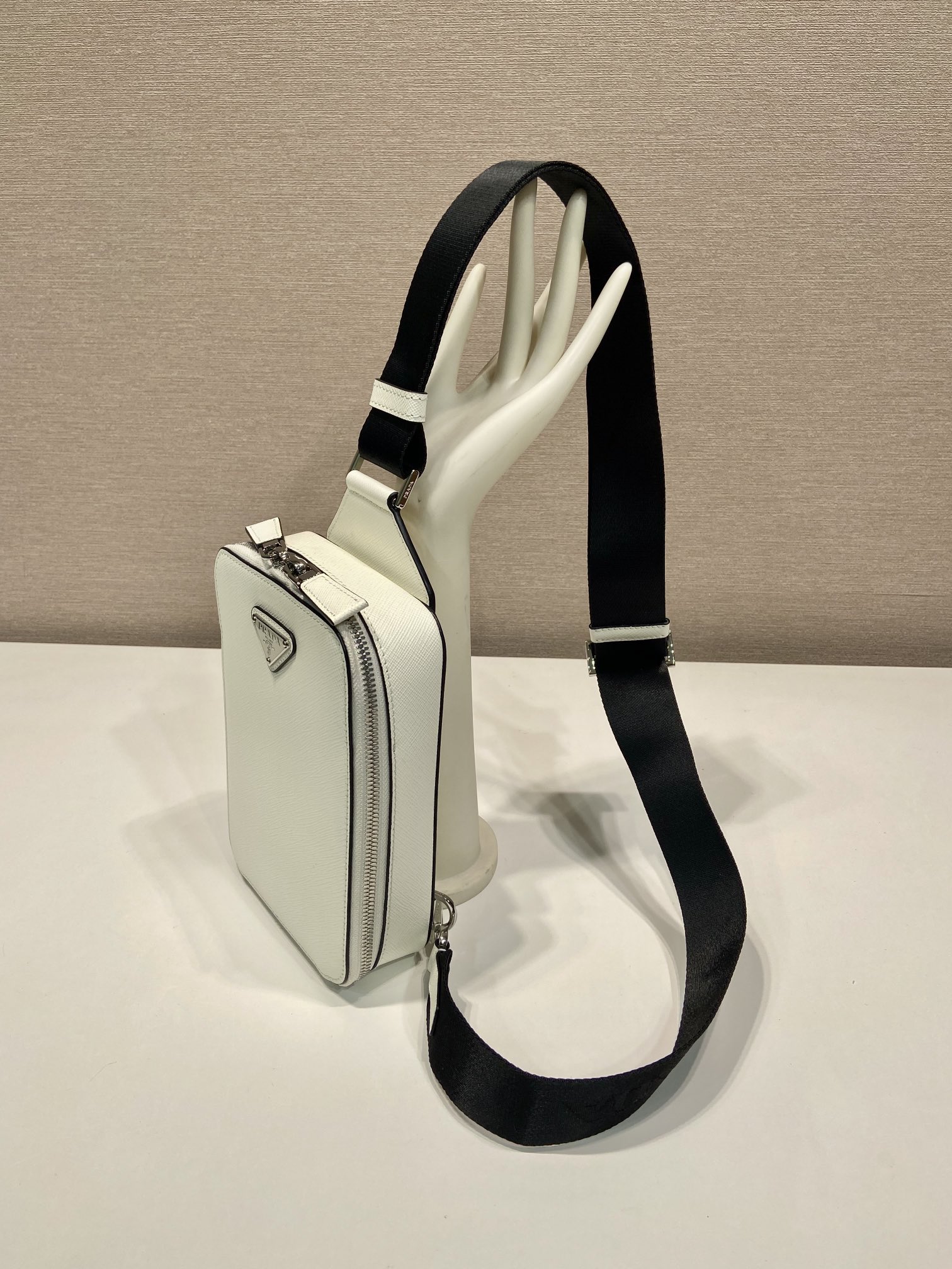 Pra*a 2vz106 Pra*a brique saffiano leather bag-14*20*5cm