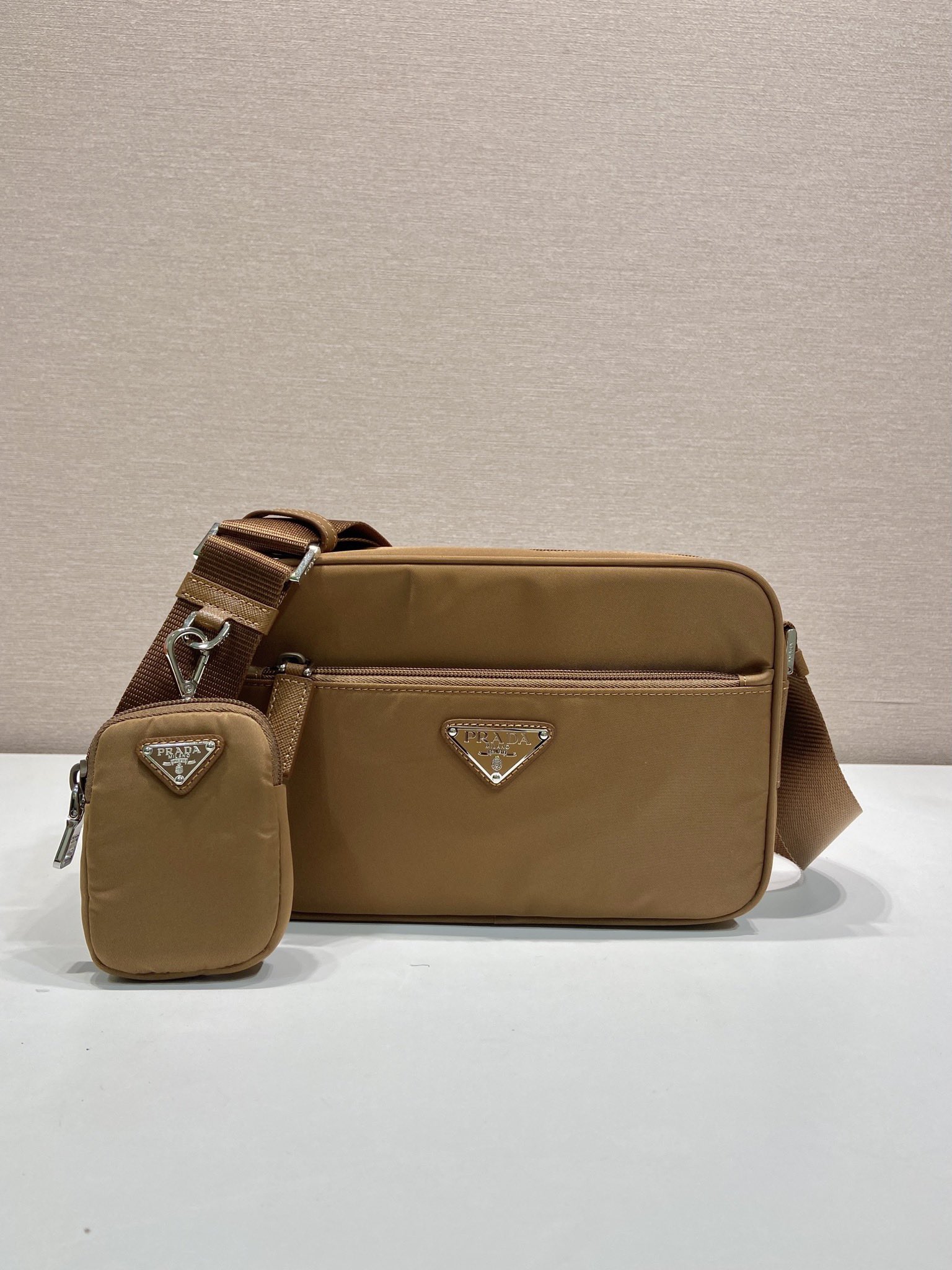 Pra*a 1bc167 crossbody bag -23*15*7cm