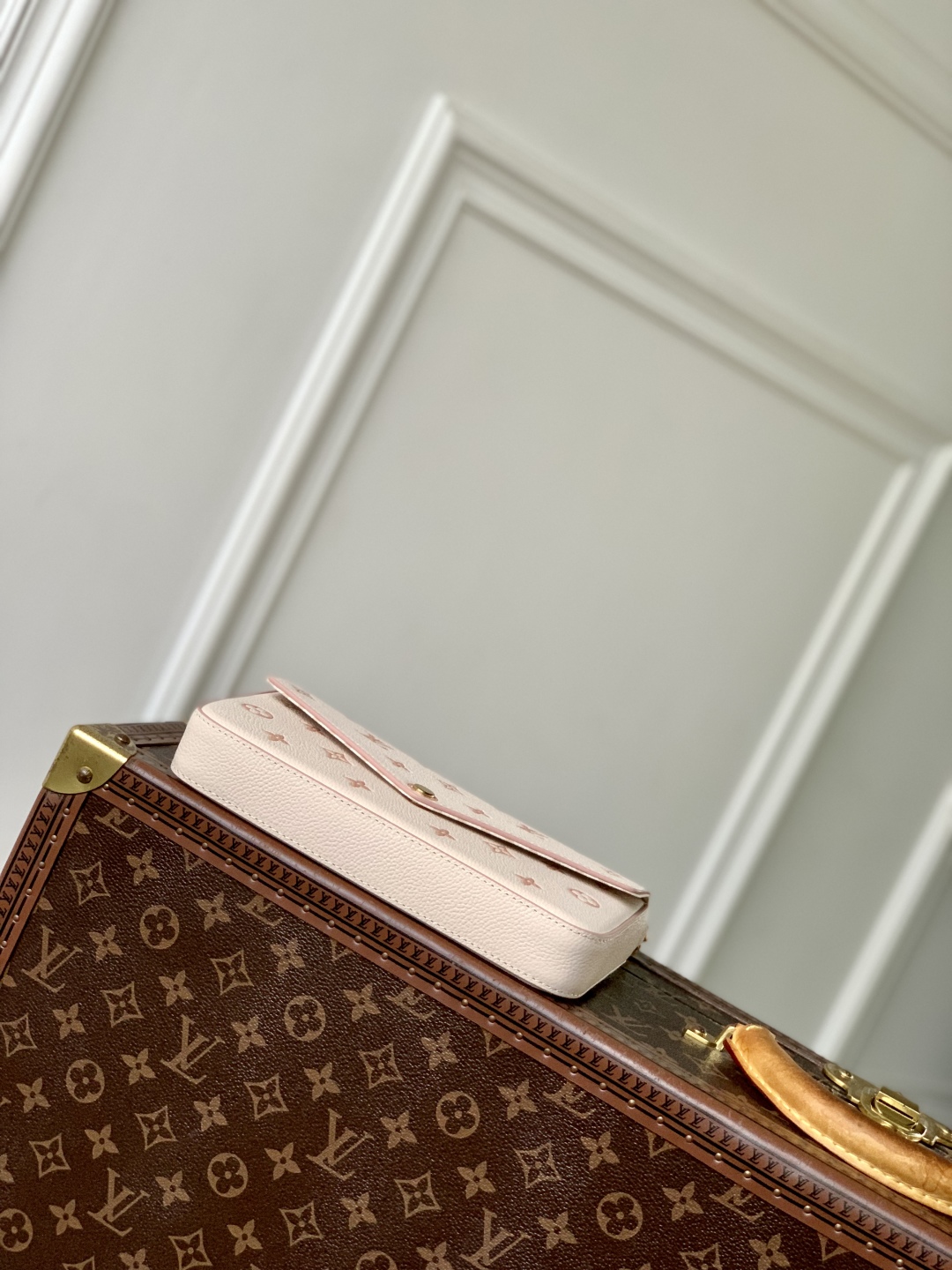 l0vis Vvtt0n pochette félicie wallet -m61276-21*12*3cm