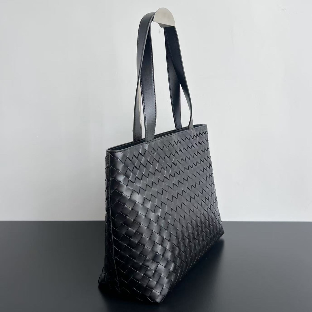 b0tt*ga Ven*ta tote-35*44*17cm