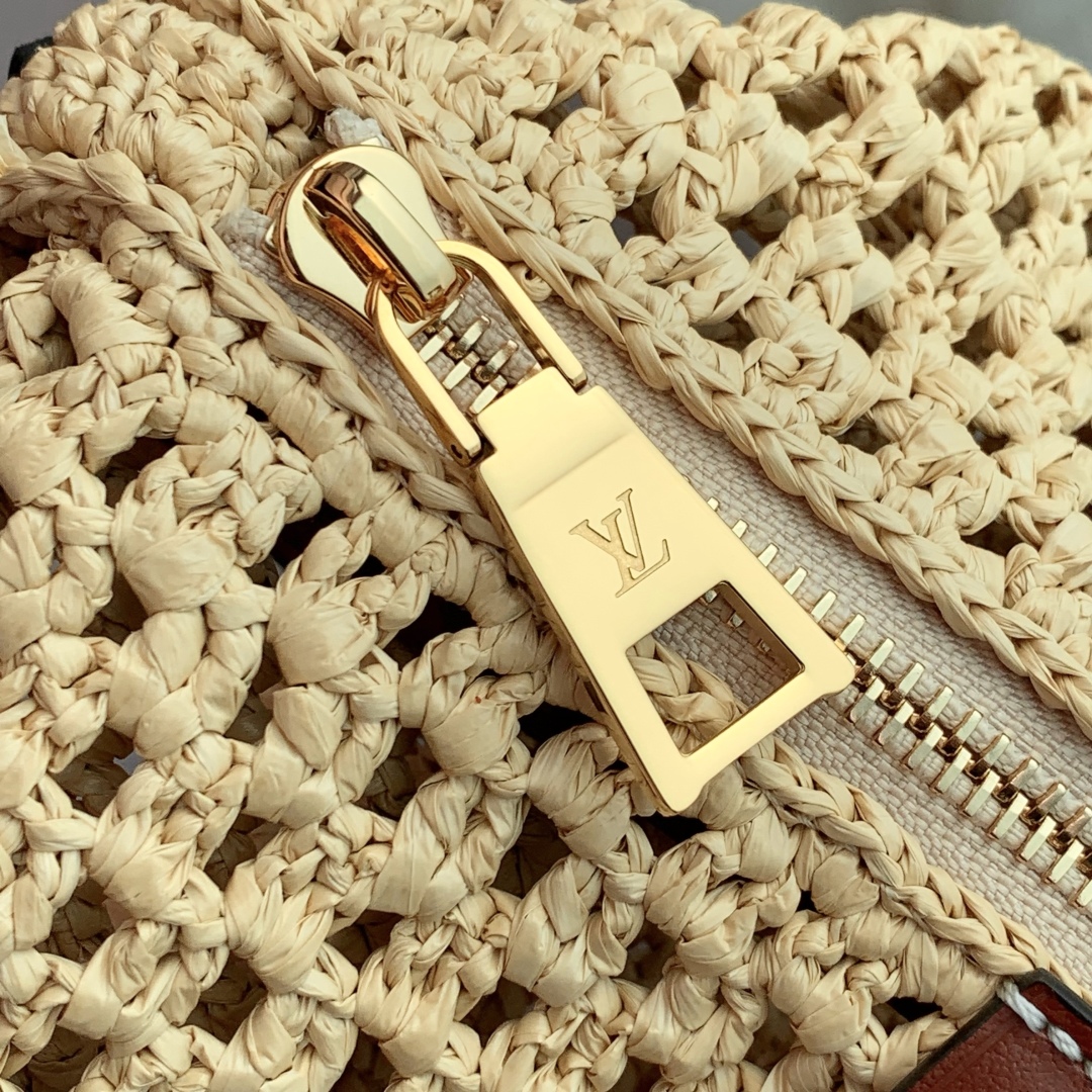 l0vis Vvtt0n hills pochette-11 x 6.5 x 18.5cm