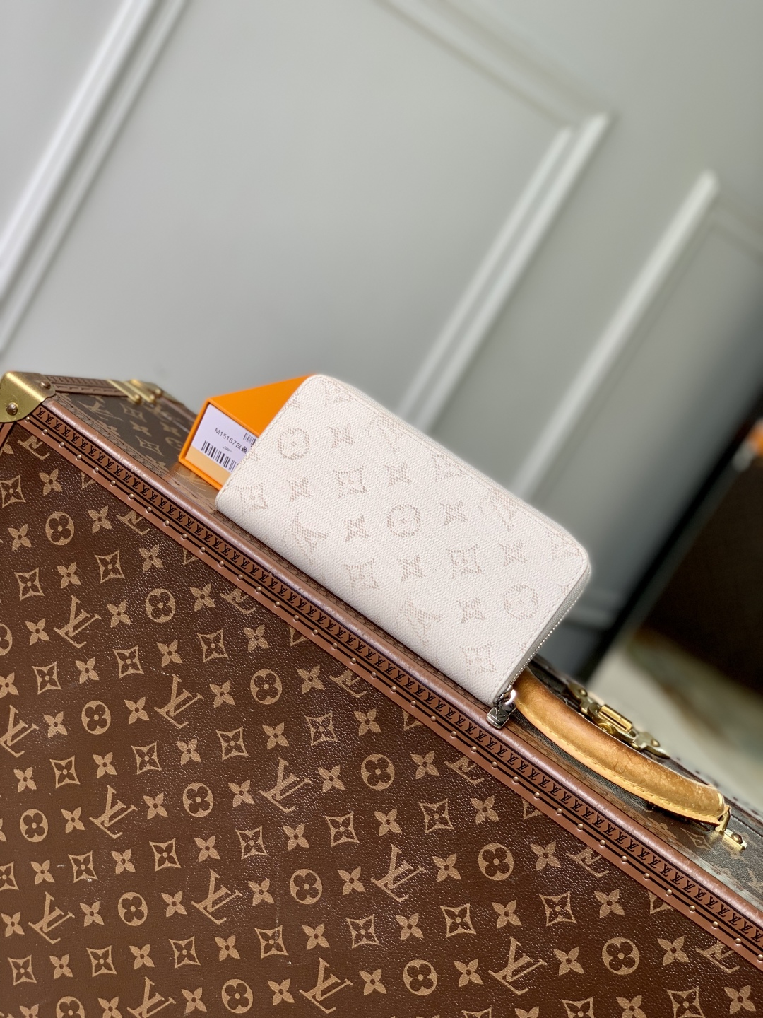 l0vis Vvtt0n zippy wallet-19.5× 10.5x 2.5cm