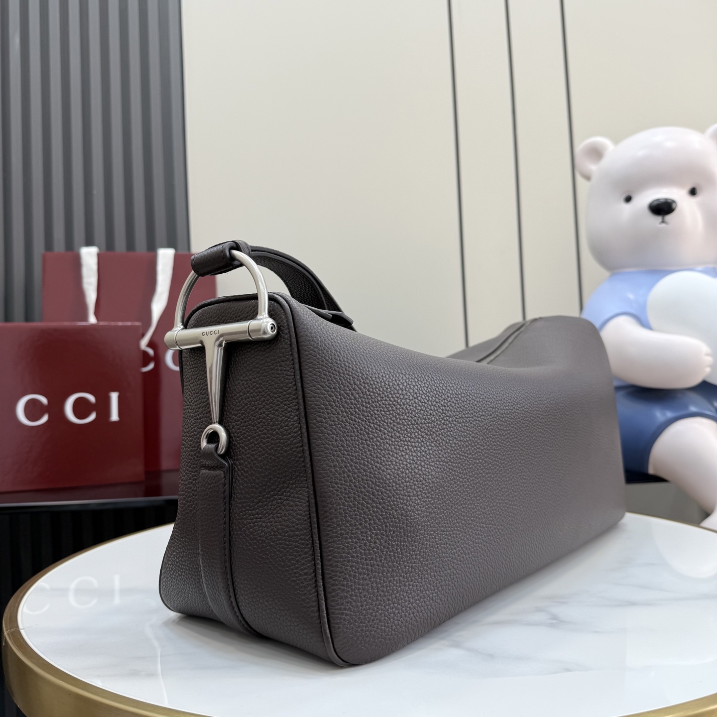 Gv*c*i Grained Leather Crossbody Bag-44*21*15CM