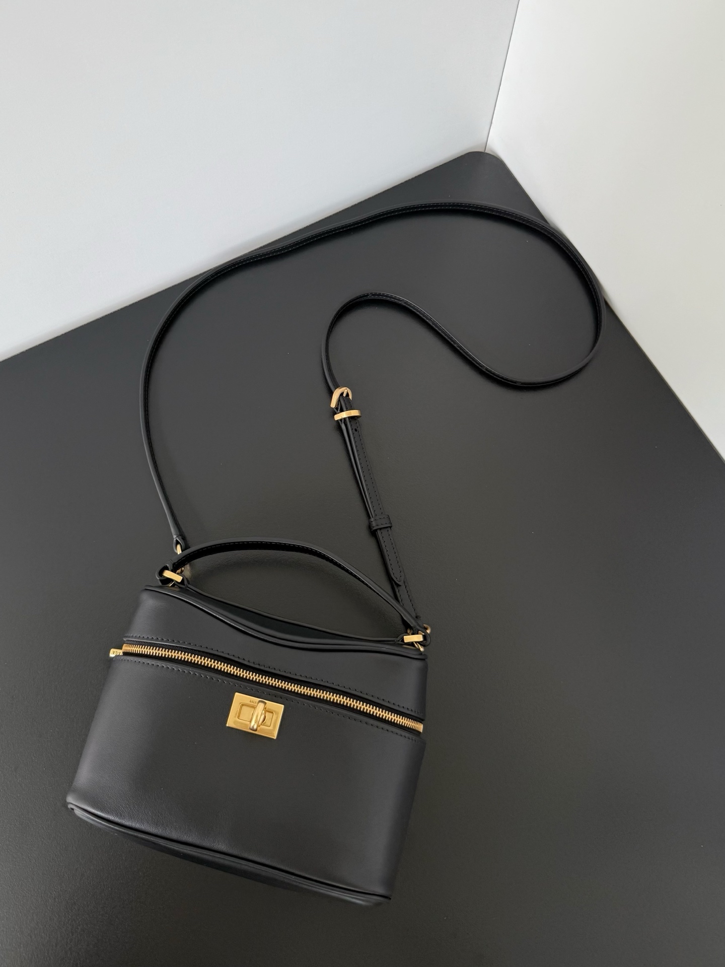 Balenc*iaga Rodeo Vanity Crossbody Bag-18*12.9*8.3CM