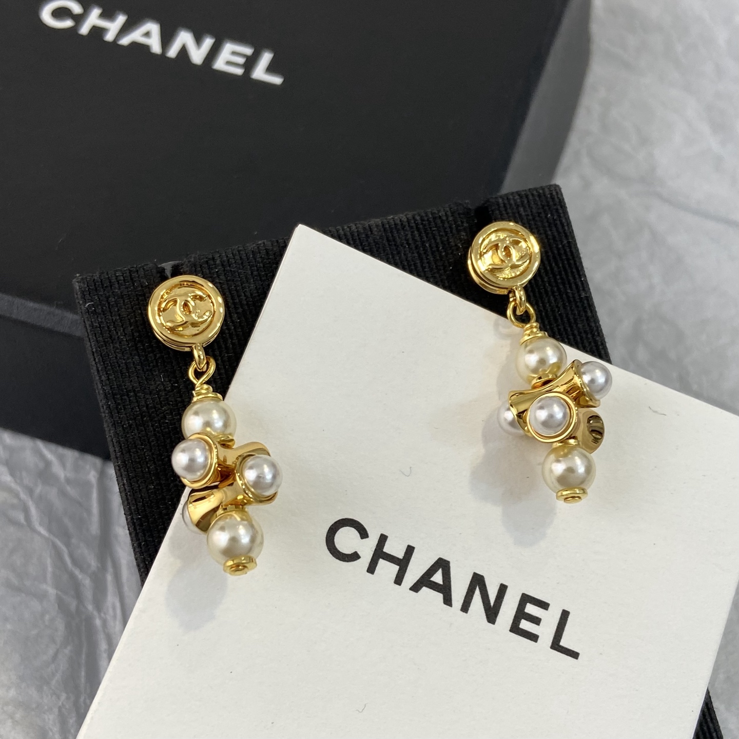 Ch@nel Earring