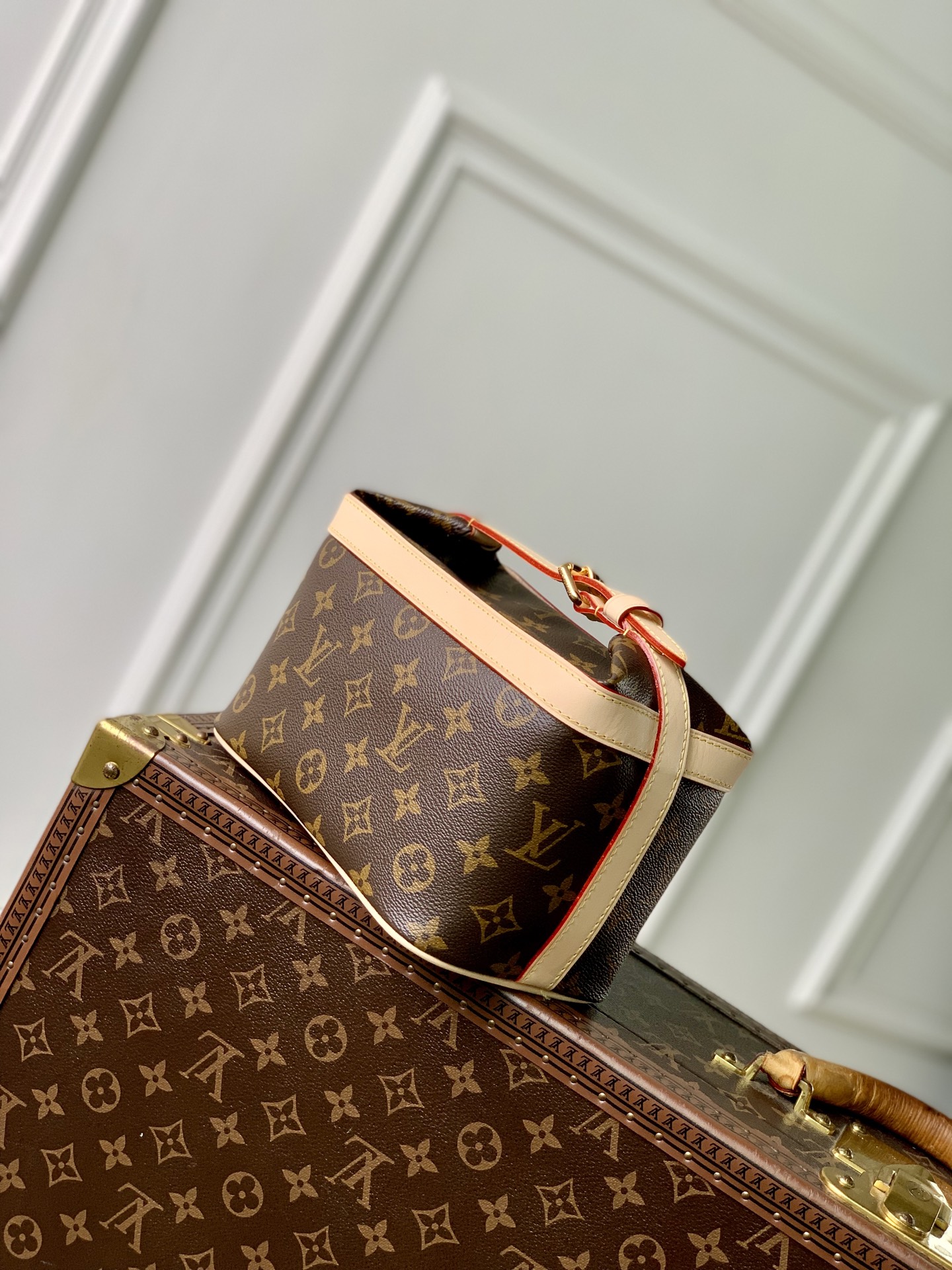 Lou*s Vvtt0n Cruiser Toiletry Bag Monogram-2 x 13.5 x 12CM