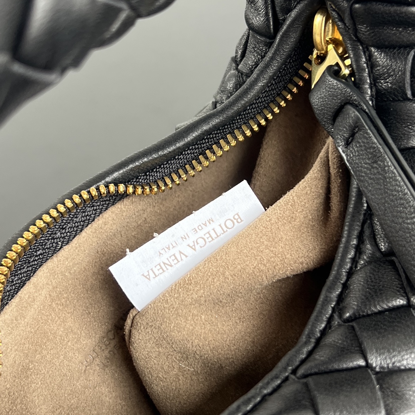 B0tt*ga Ven*ta Leather Shoulder Bag-26x22x5CM