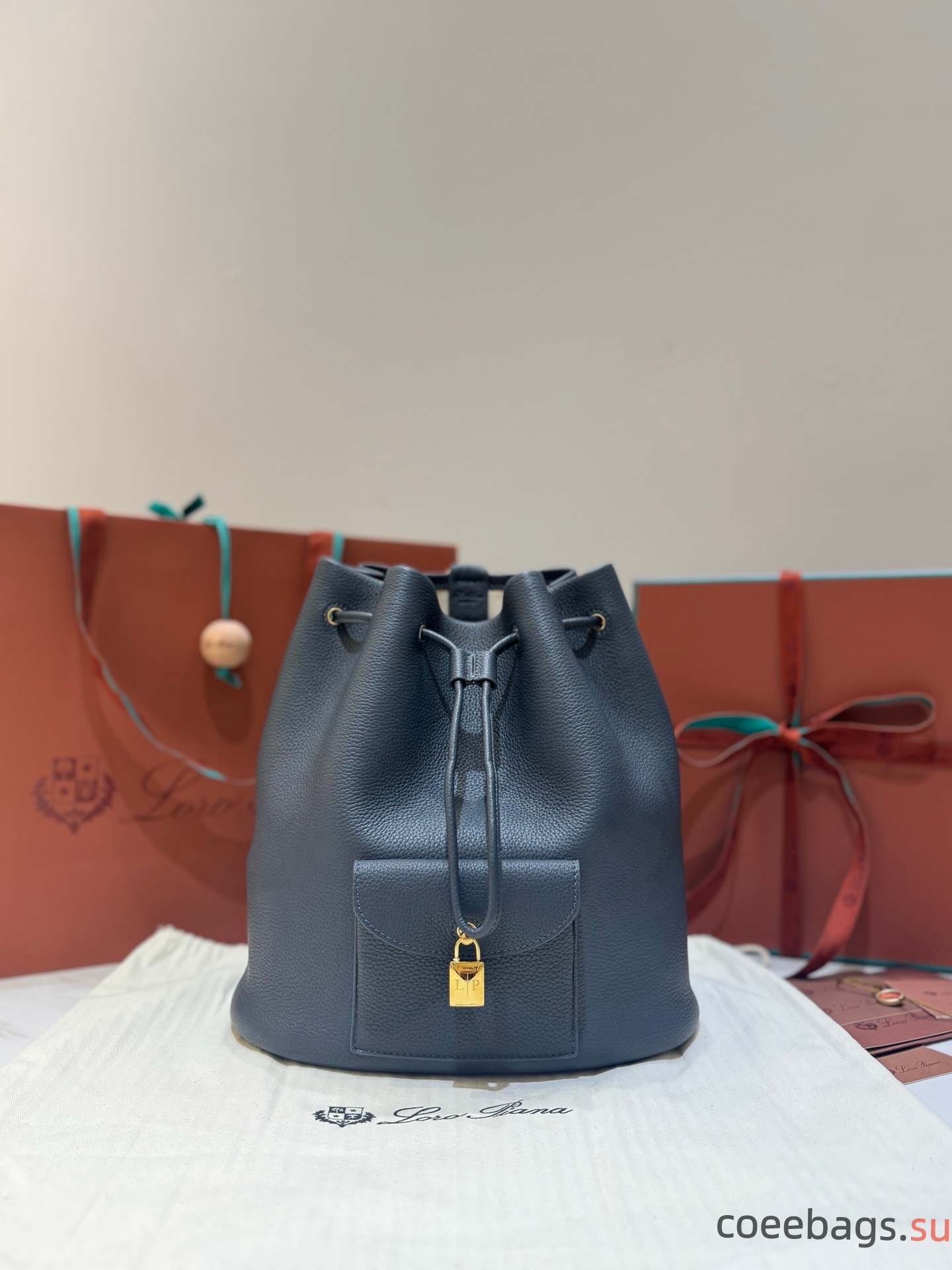 L0r0 P1ana Extra Drawstring L27 Backpack-25x 27x14CM