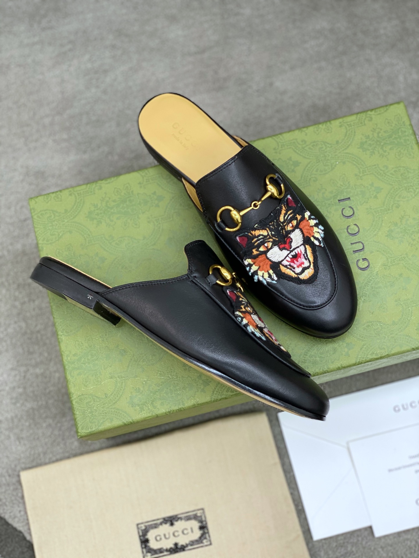 G*u*i loafers