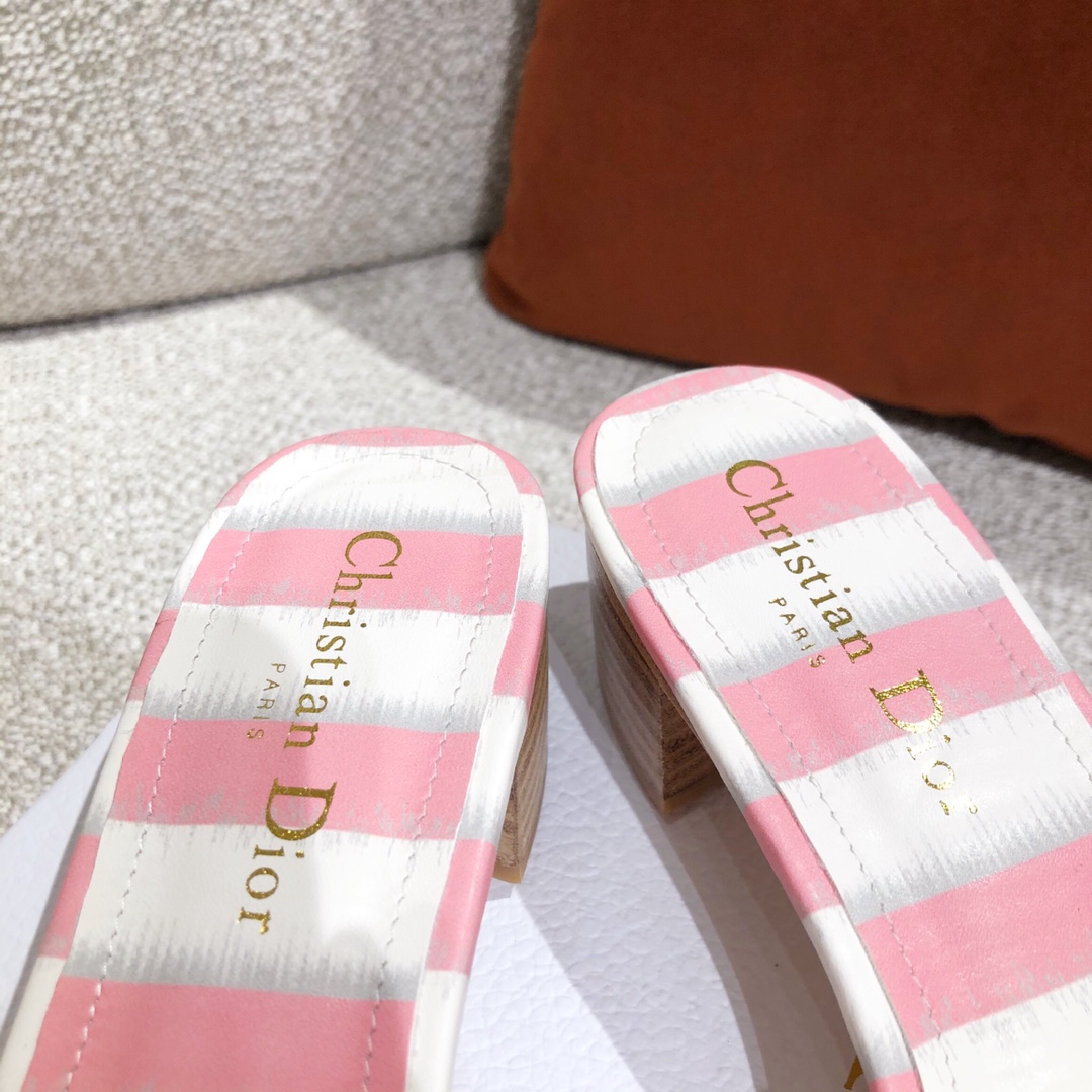 D*or sandals
