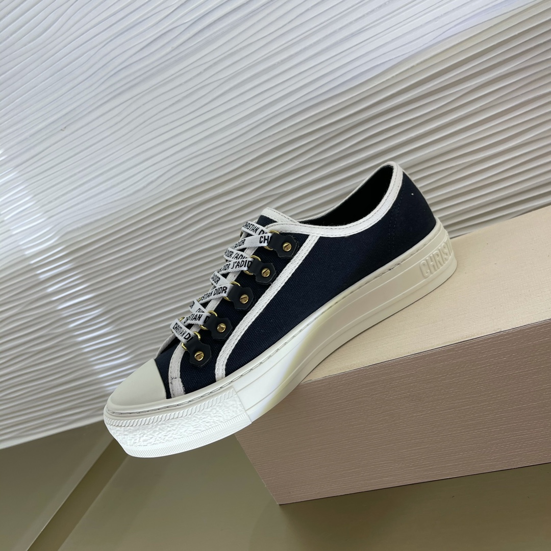 D*or sneakers