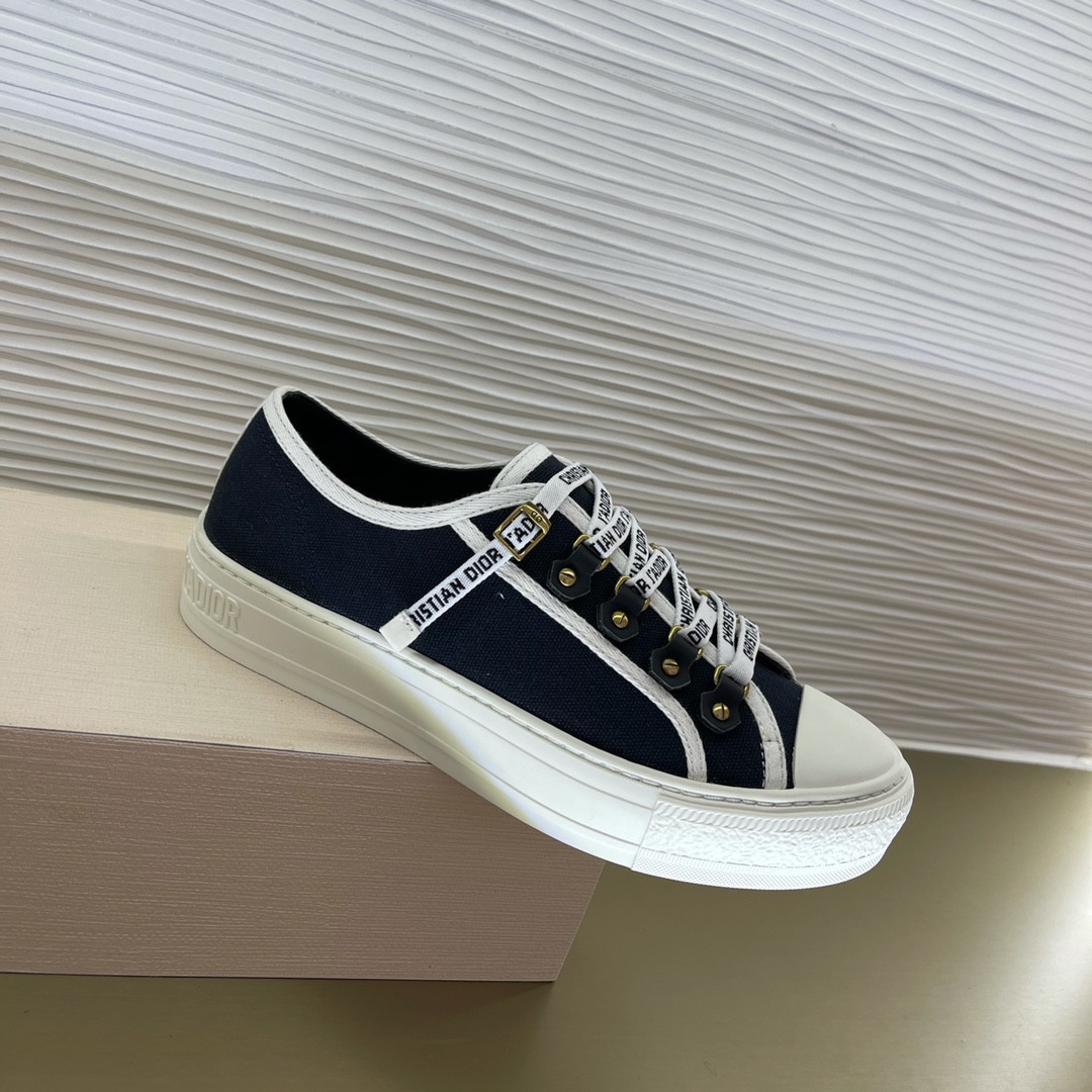 D*or sneakers
