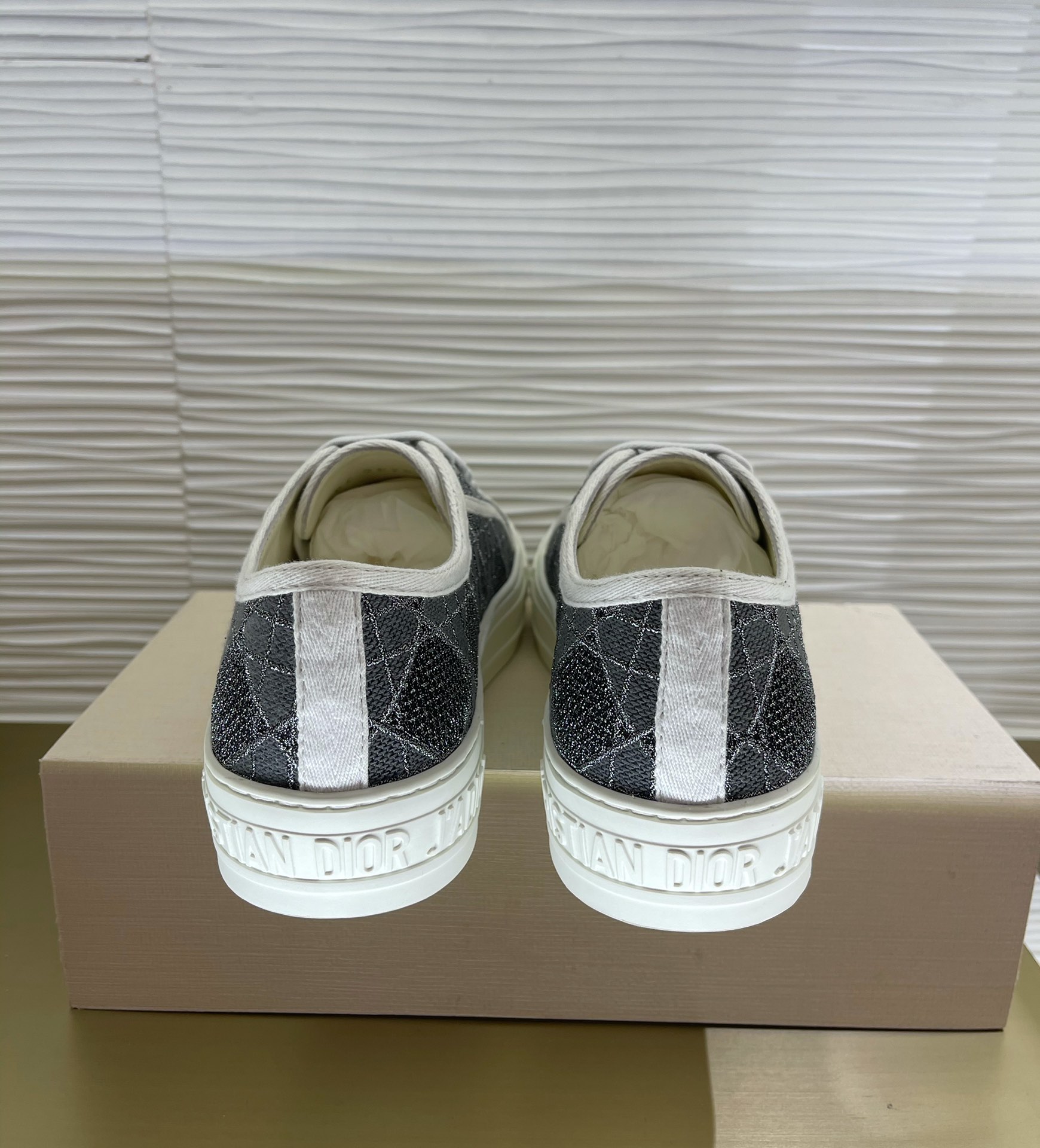 D*or sneakers