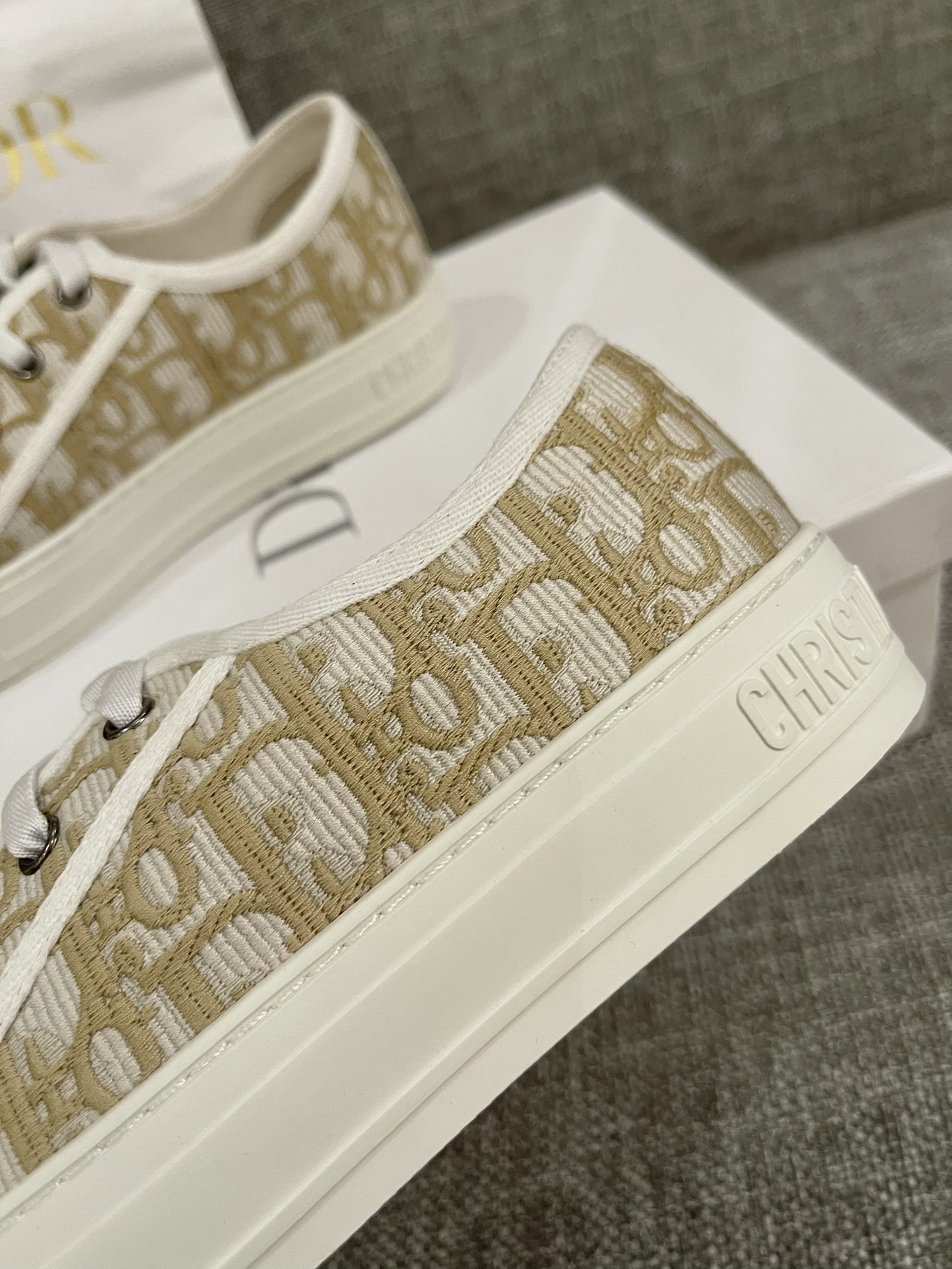 D*or sneakers