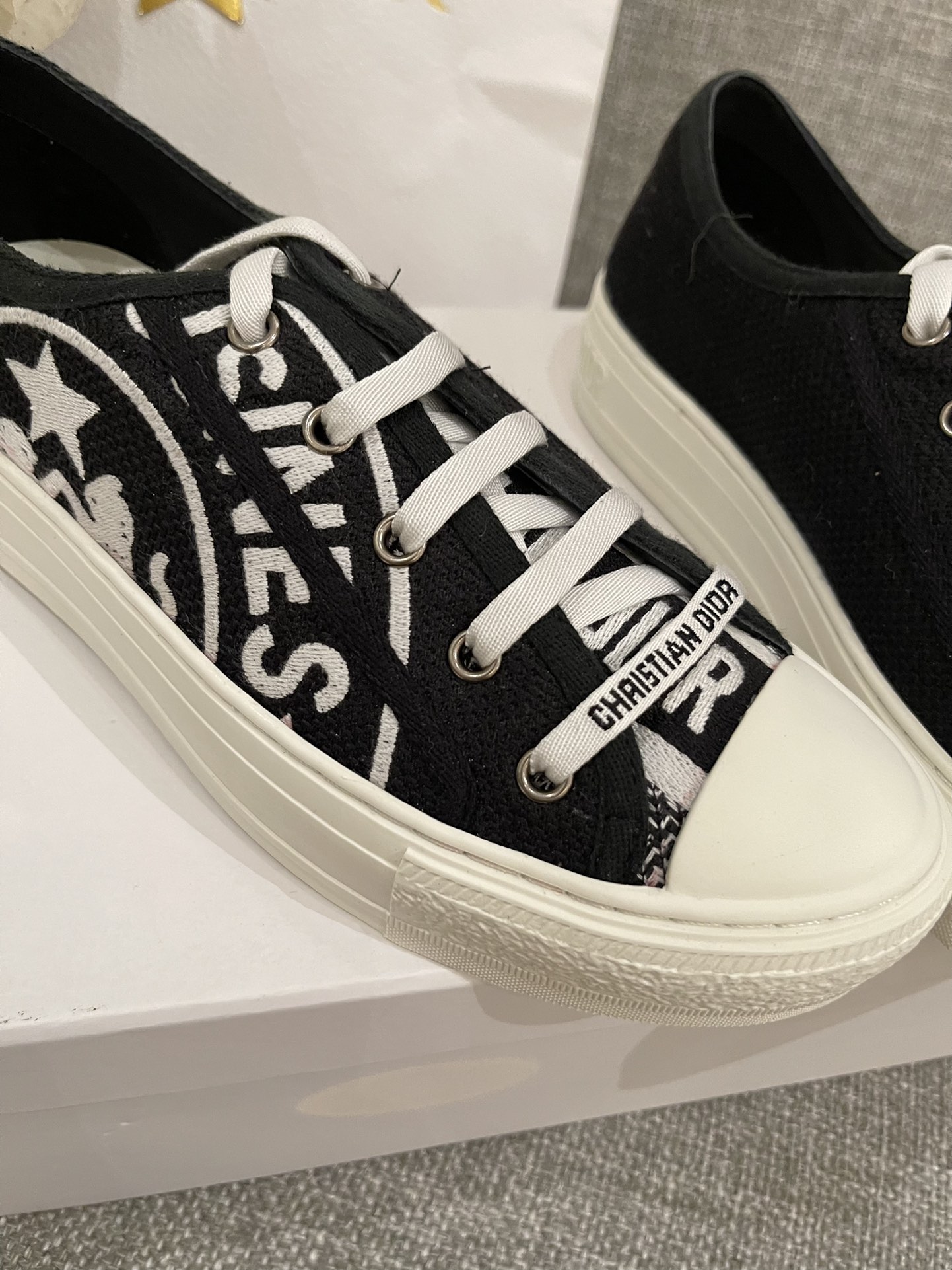 D*or sneakers