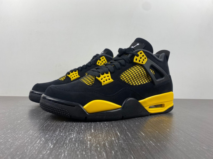Air Jordan 4 Retro "Thunder’ 2023 308497-017