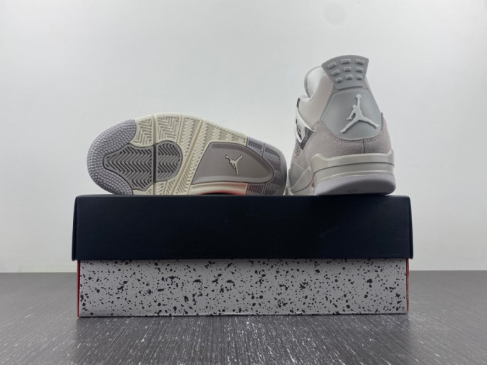 Air Jordan 4 “Frozen Moments” AQ9129-001