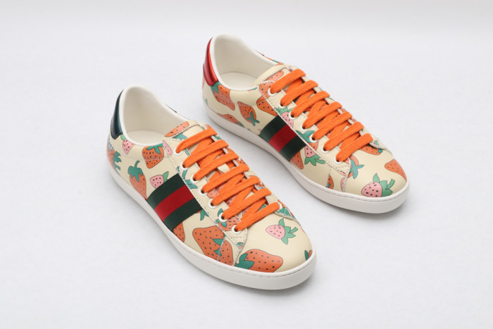 G*u*i low-top sneaker