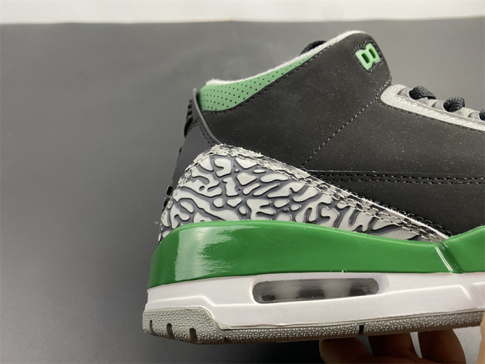 Air Jordan 3 “Pine Green” CT8532-030