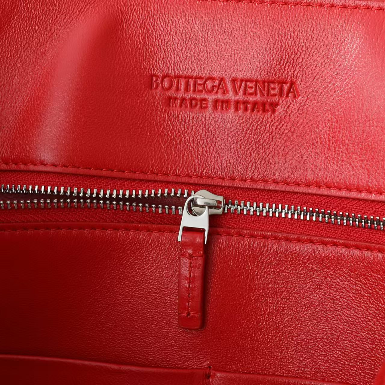 B0tt*ga Ven*ta Large Andiamo 42x18x35cm