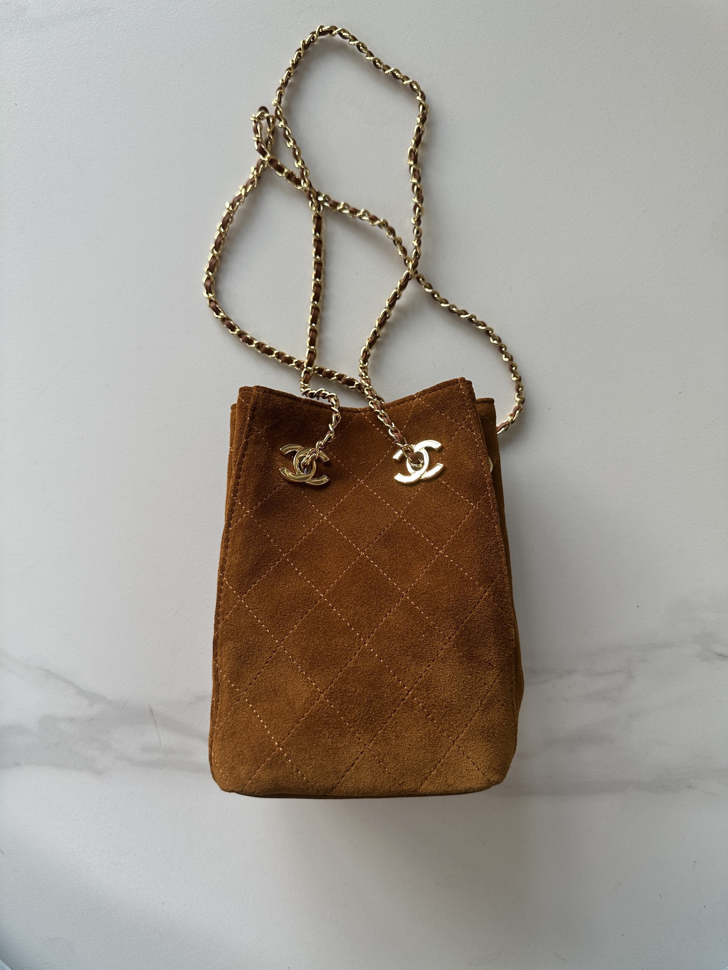 Ch**el Bucket Bag with chain AP5359 18x11.5x11.5cm