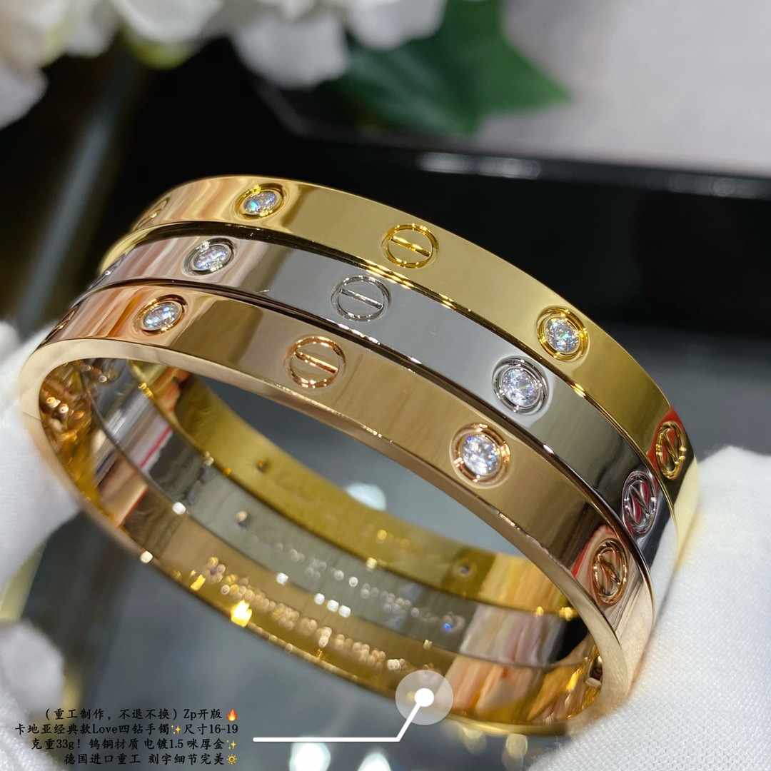 Ca*t1er Love four D1am0nd Bracelet(No returns or exchanges accepted)