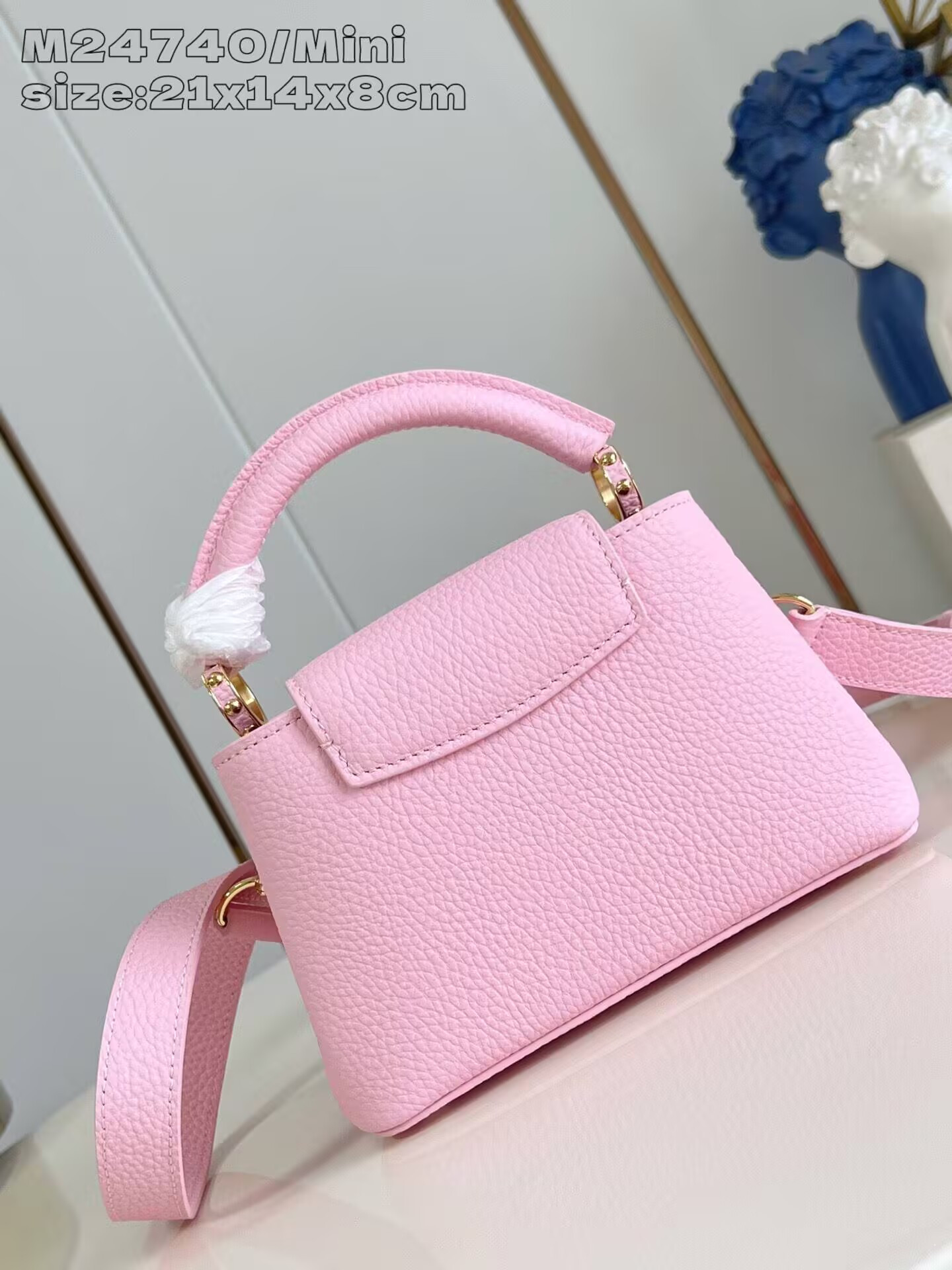 LV Capucines Mini M24740 21x14x8cm