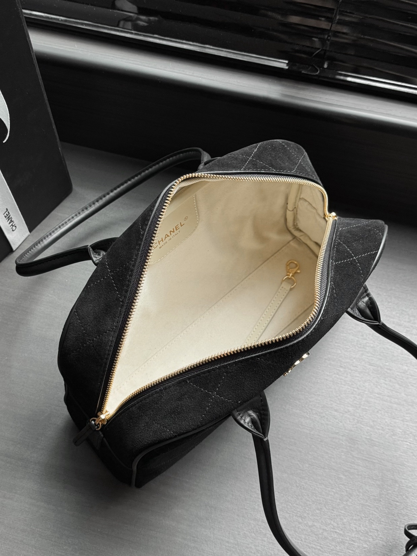 Ch**el Bowling Bag AS6580 17x29x10cm