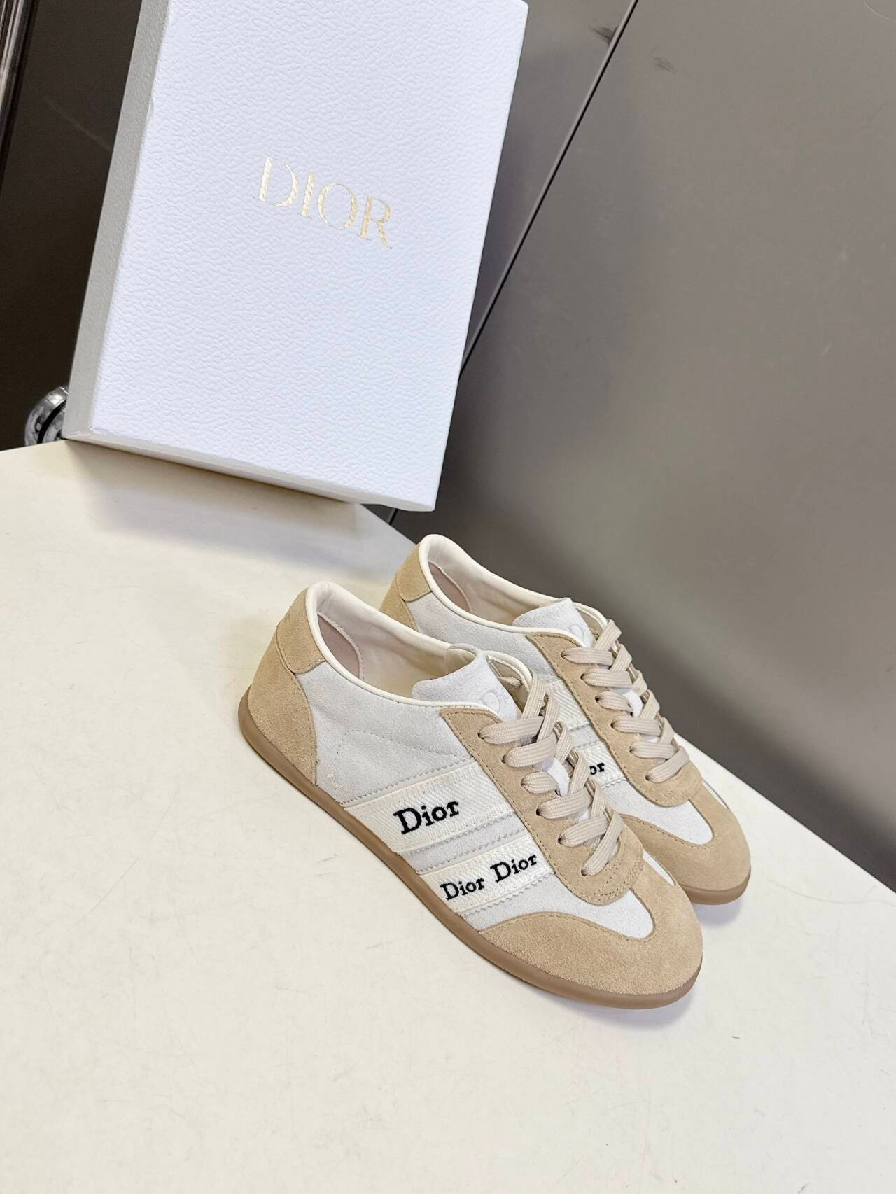 UA D10r Sneakers