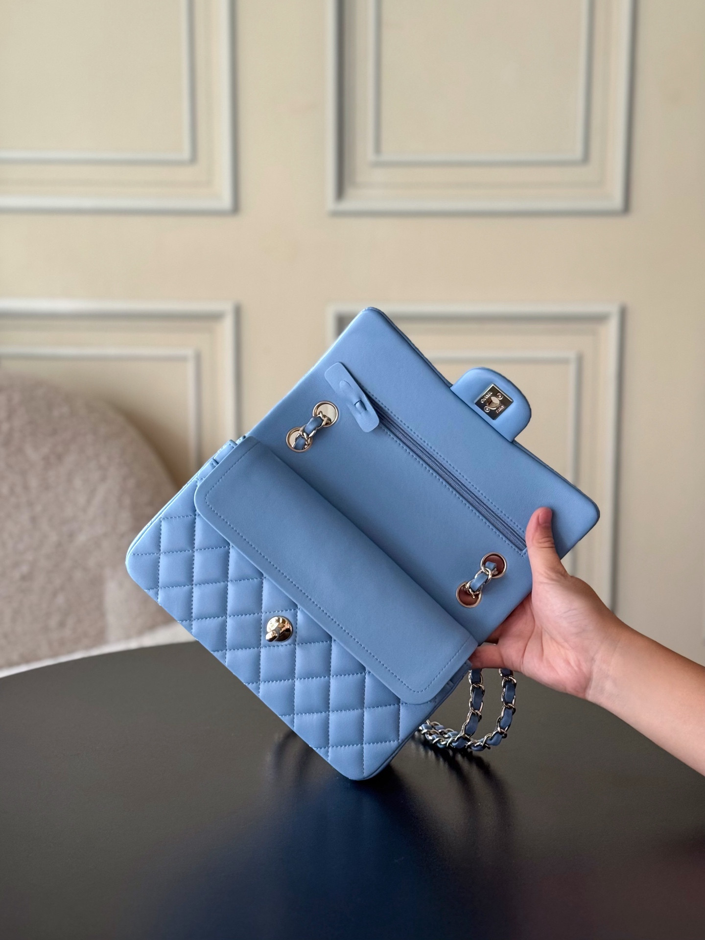 Ch**el Small Classic Bag 23x6.5x14cm